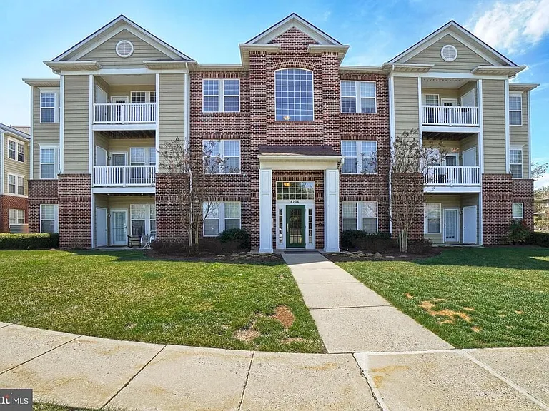 8206 Blue Heron Dr #1C — Photo 1