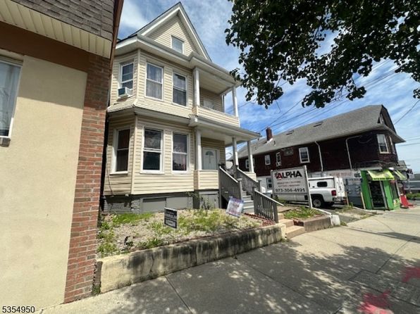158 Haledon Ave, Prospect Park Boro, NJ 07508
