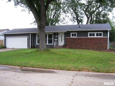 3618 7 1/2 St, East Moline, IL, 61244