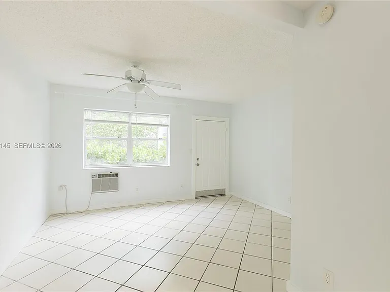 2825 SW 3rd Ave #4 — Photo 8