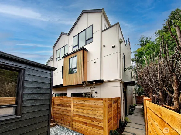 8733 13th Avenue NW #B, Seattle, WA 98117