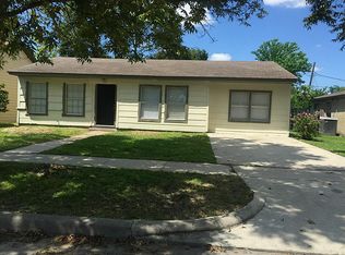 2305 Florida St, Baytown, TX 77520