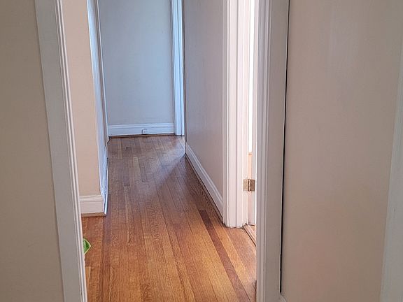 4th image of 2212 S Laramie Ave Unit 7