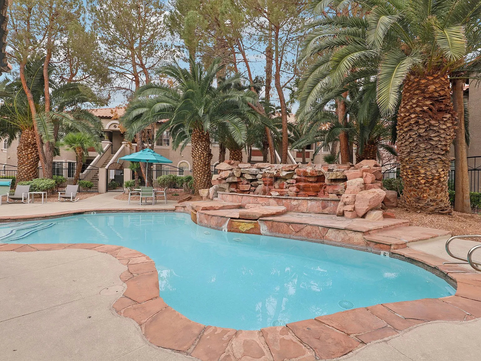 Valley View Senior Apartments — Photo 1