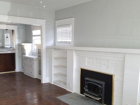 Living Area shown with no Furniture