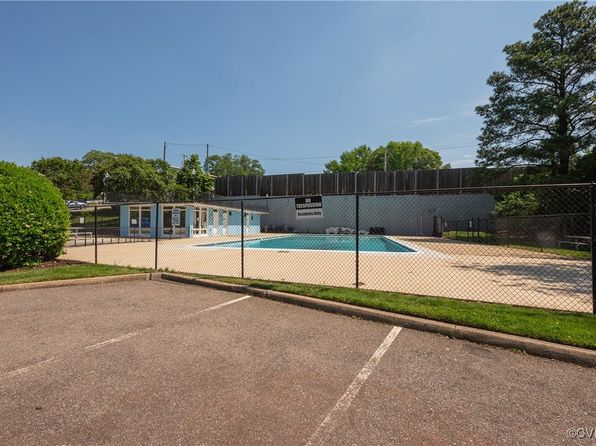 21 Meadow Lark Ln, Henrico, VA 23228