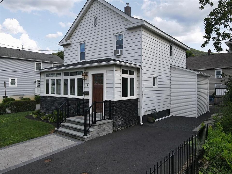 1st image of 26 Cornwall Avenue
