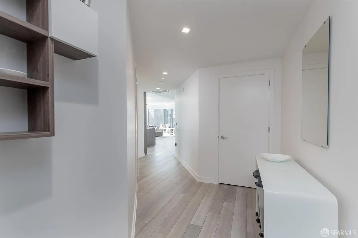 Building Photo - 280 Spear St #14A