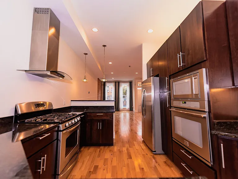 Chef's kitchen