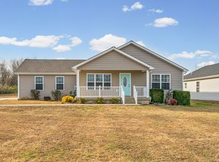 10718 Palmyra Rd, Oak Grove, KY 42262