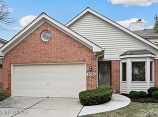 2092 Hallmark Ct, Wheaton, IL 60187