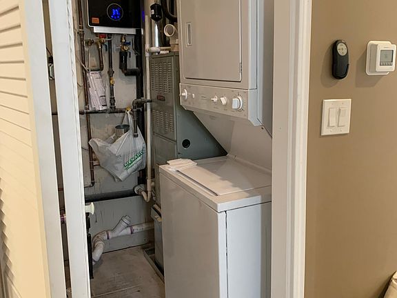 4th image of 2831 S Lawndale Ave #2
