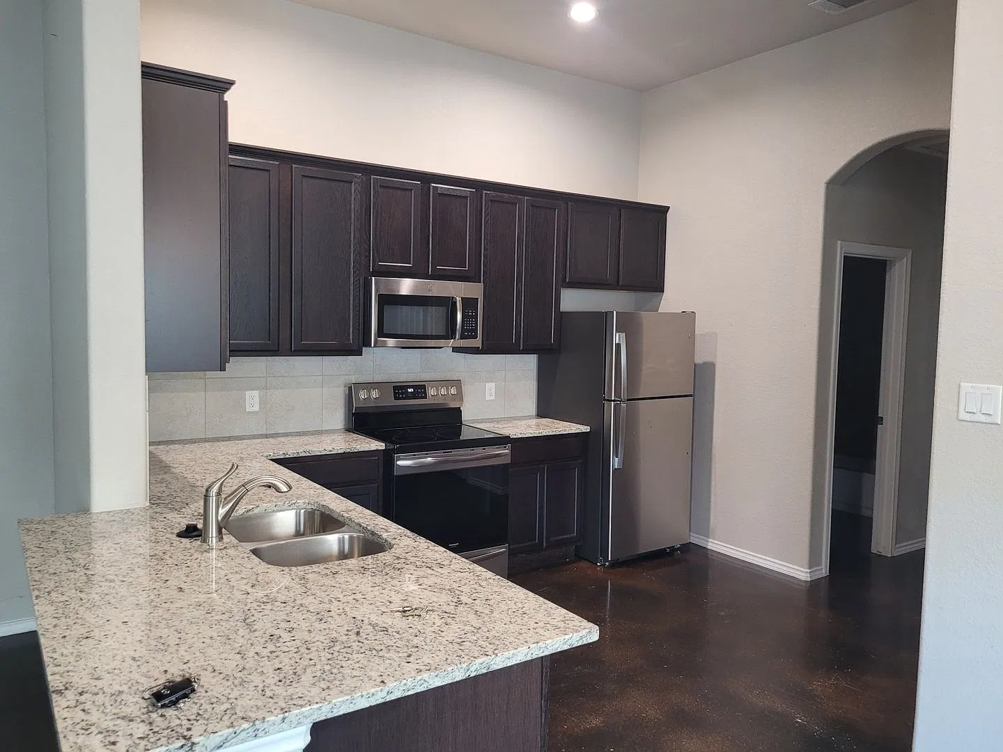 3/2 Seguin Duplex — Photo 2