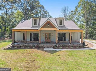 75 Lowe Ln, Talking Rock, GA 30175