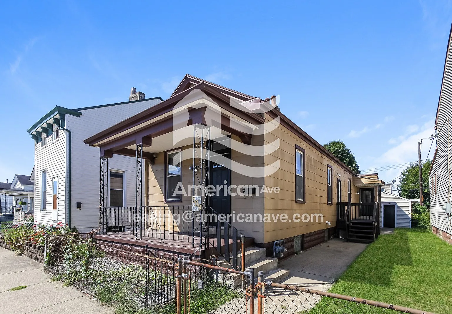 2 bed, 2.0 bath, 995 sqft, $1,455 — Photo 1
