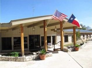 9 Woodcreek Dr, Wimberley, TX 78676