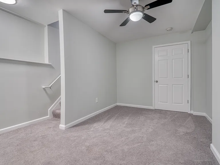 36 N Ellwood Ave — Photo 24