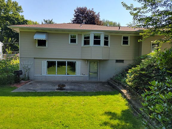 3rd image of 1279 Whitmore Ave NW