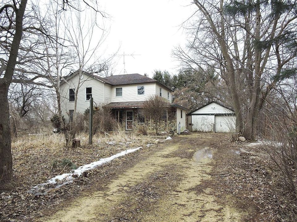 2nd image of W8516 Creek Rd