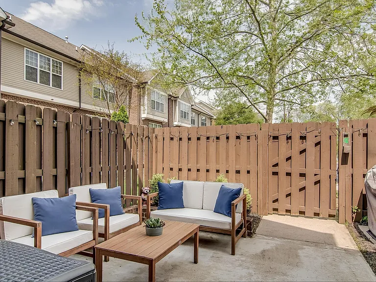 2310 Elliott Ave #524 — Photo 24