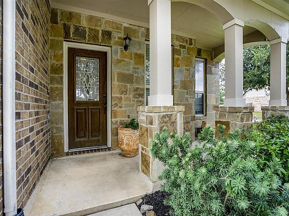 Inviting front porch.