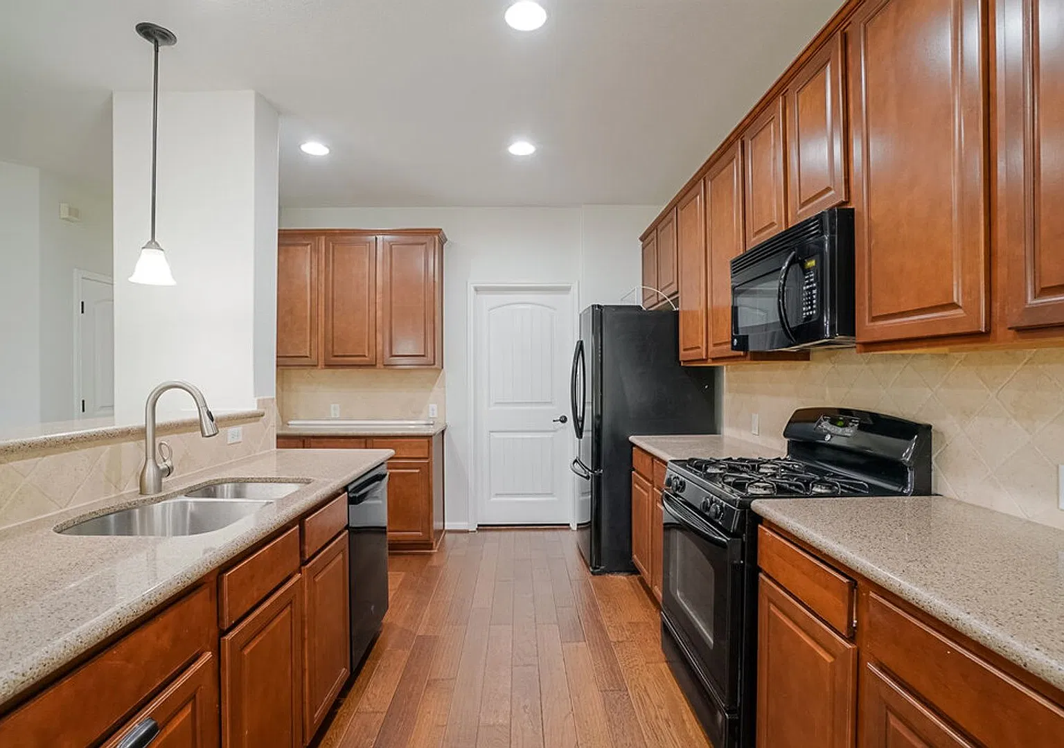 2020 Greenside Trail, Round Rock, TX 78665 — Photo 2