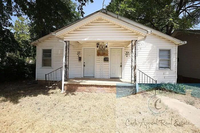 818 W Matthews Ave