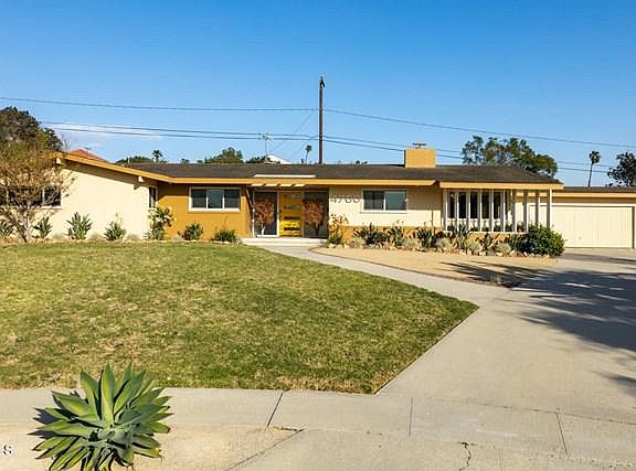 3rd image of 4760 Rockford Ct