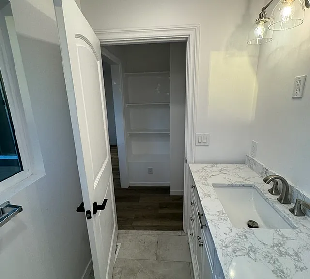 13341 Gridley St — Photo 17