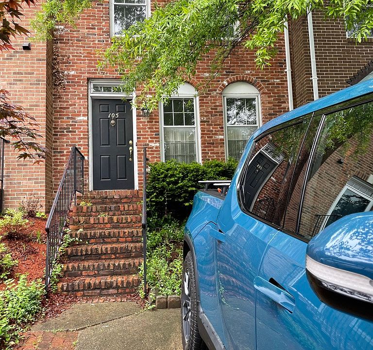 1st image of 105 Roberts Ln