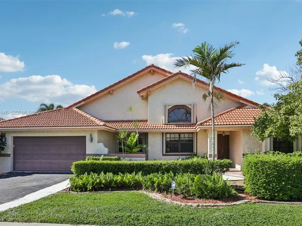1801 W Oak Knoll Cir, Davie, FL 33324