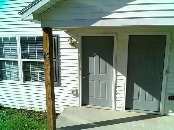 2nd image of 45 Ashwood Ct APT 3