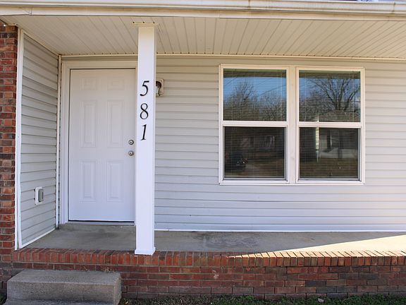2nd image of 581 Kathryn Ct