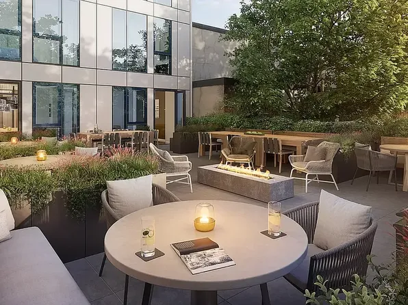 300 West 30th Street image 11 of 12
