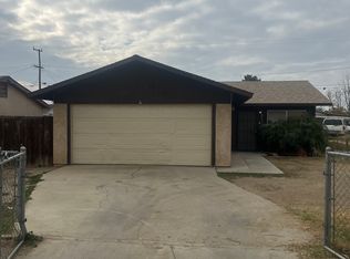 6735 Nadeau St, Bakersfield, CA 93307
