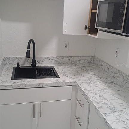 4th image of 1405 W Rambla St
