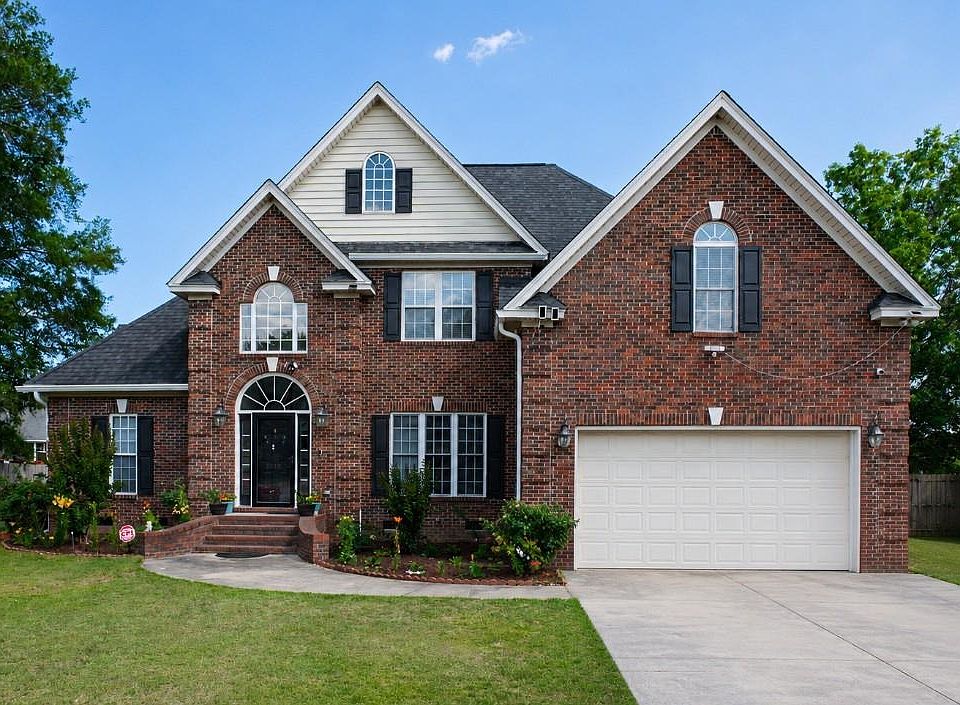1st image of 2808 Hermitage Ln.