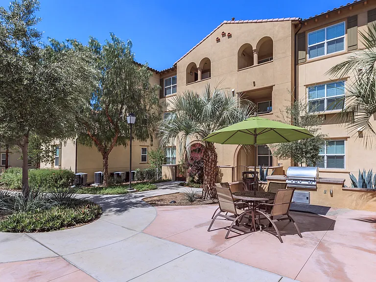 Paseos At Magnolia Luxury Apartments Homes — Photo 40