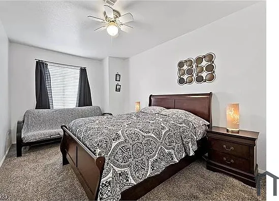 5 bed, 2167 sqft, $3,267 — Photo 2