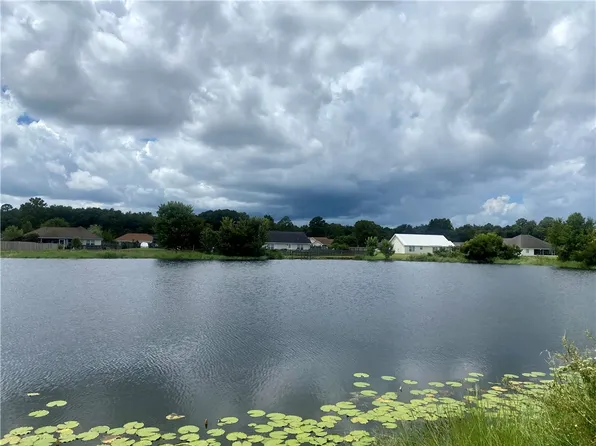 134 Haleys Place Dr, Brunswick, GA 31525