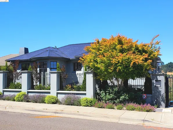 13514 Campus Dr, Oakland, CA 94605