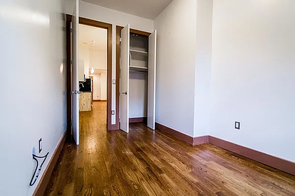 Rented by Nooklyn NYC LLC | media 13