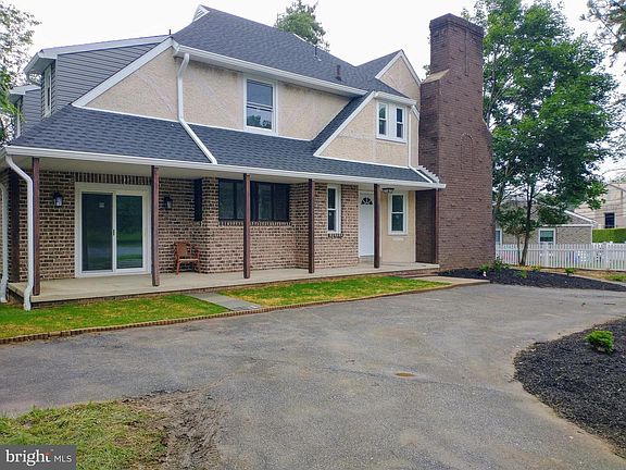 3rd image of 512 Mifflin Blvd