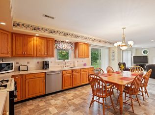 712 Norristown Rd, Horsham, PA 19044