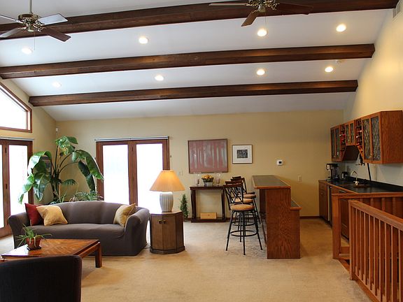 5th image of 520 W Merri Oaks Rd