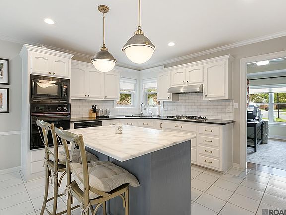 4th image of 4821 Angleton Ct