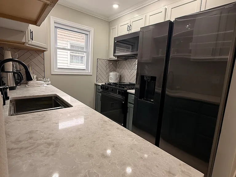 169 Watson Ave — Photo 6