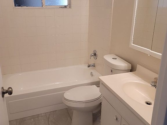 5th image of 4424 E Turney Ave