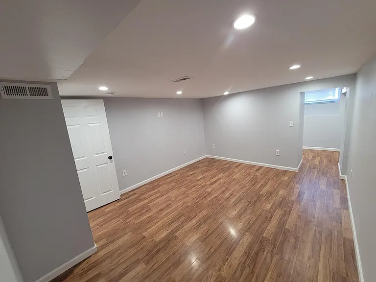 2635 N Calvert St #1 — Photo 17