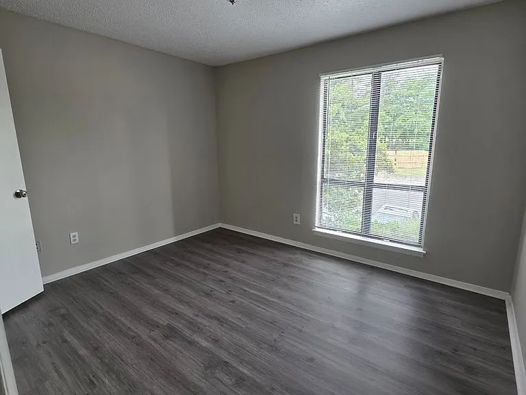 207 Weddell St #1B — Photo 6